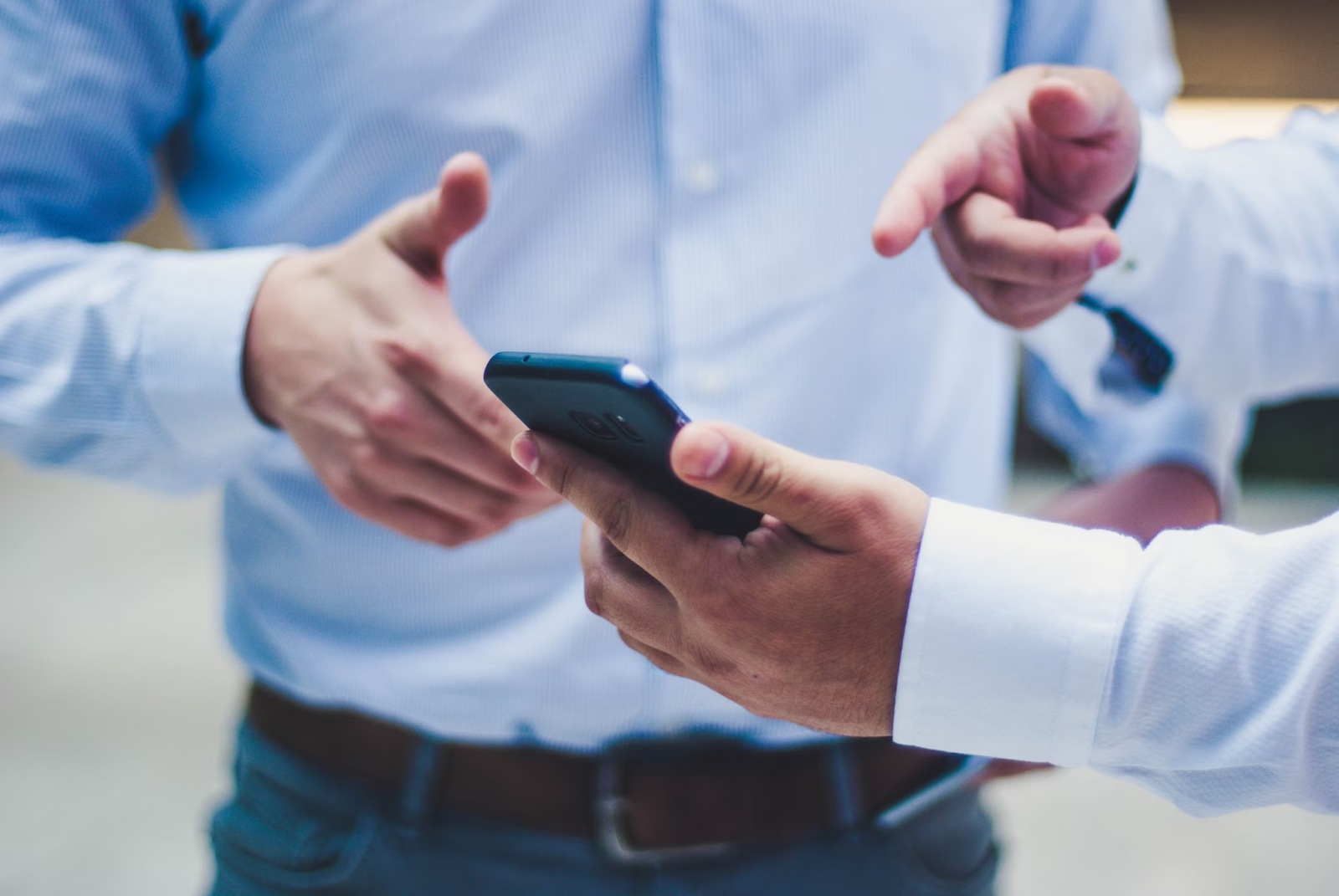 Finding-Effective-Legal-Advisors Finding-Effective-Legal-Advisors