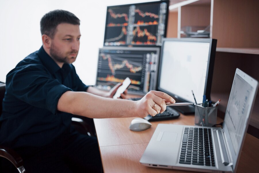 6-reasons-to-get-a-centralized-log-monitoring-for-smarter-business-decision-making 6-reasons-to-get-a-centralized-log-monitoring-for-smarter-business-decision-making